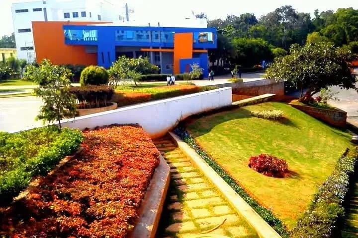 CAMPUS